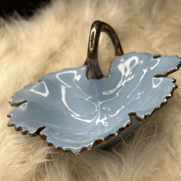 Baby blue Antique Trinket Vintage Ceramic Maple Leaf Jewelry Dish Plate Holder - Picture 8 of 16